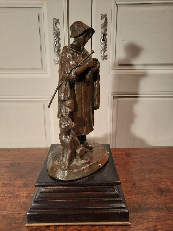 Bronze représentant une bergère et son chien, signé ABBAL.