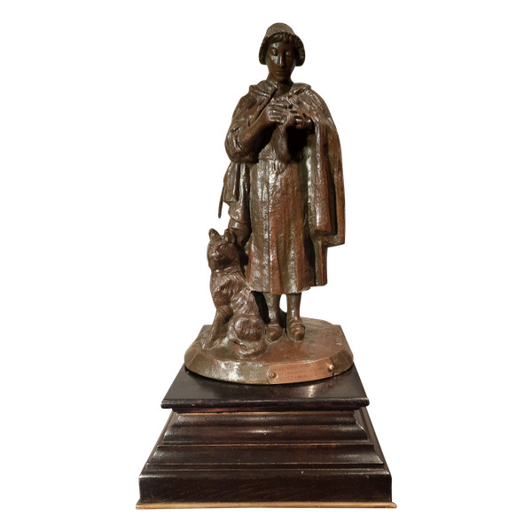 Bronze représentant une bergère et son chien, signé ABBAL.