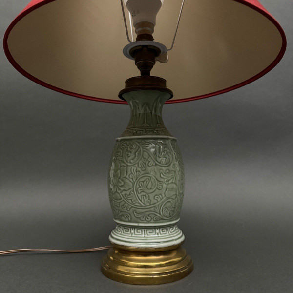 Lampe Napoléon III en céladon vert sur une base en laiton