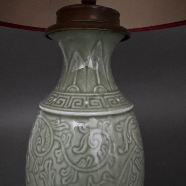 Lampe Napoléon III en céladon vert sur une base en laiton