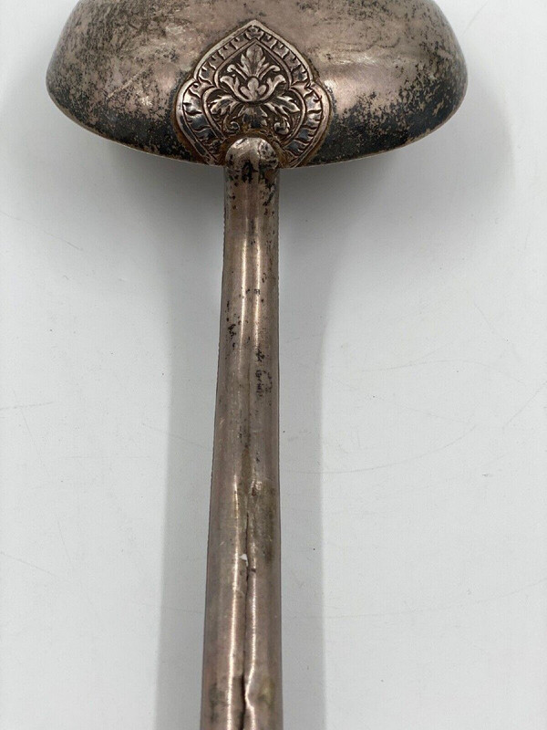 Silver spoon China with foliage decoration late 19th century