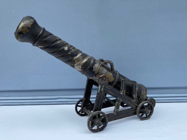 Canon en fonte de fer fin XIXe patine d'origine