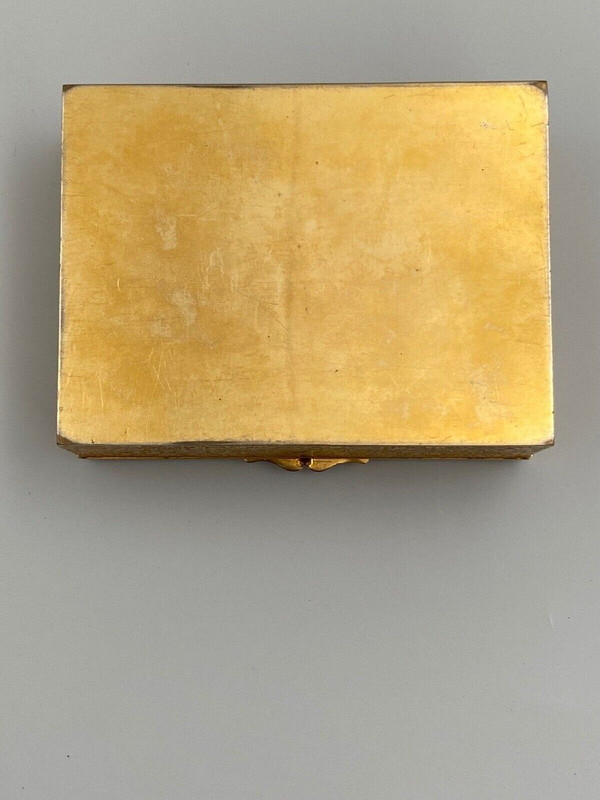 Miniature bronze box signed S. Guerou or Gueron Romantic scene