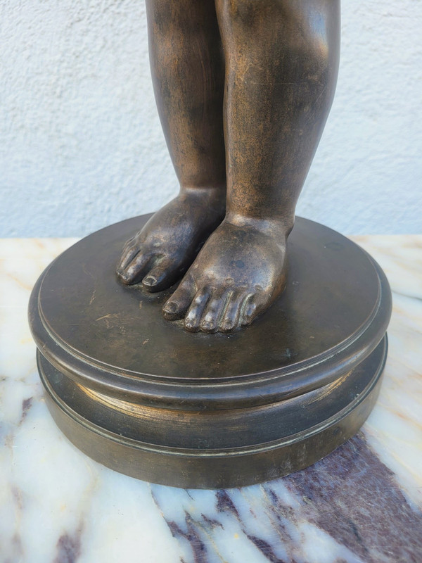Bronzo di putto alato in piedi, fine XIX secolo inizio XX secolo
