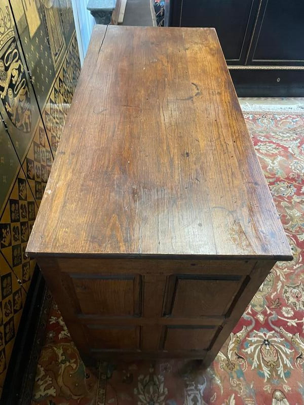 Sideboard aus Eichenholz aus der Zeit Ludwigs XIV