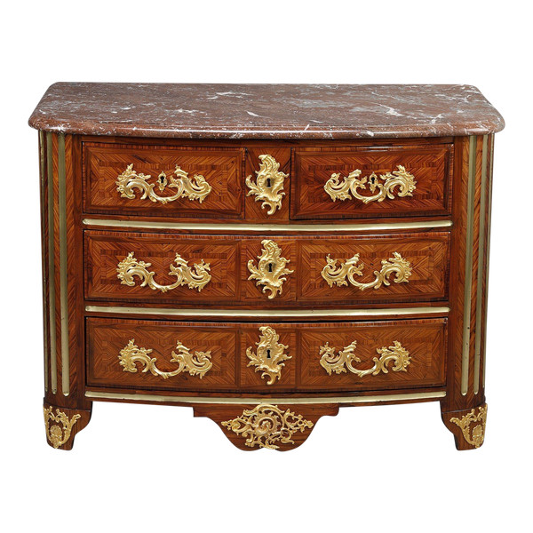 Commode Regence estampillée P M  attribuée à Pierre Moulin
