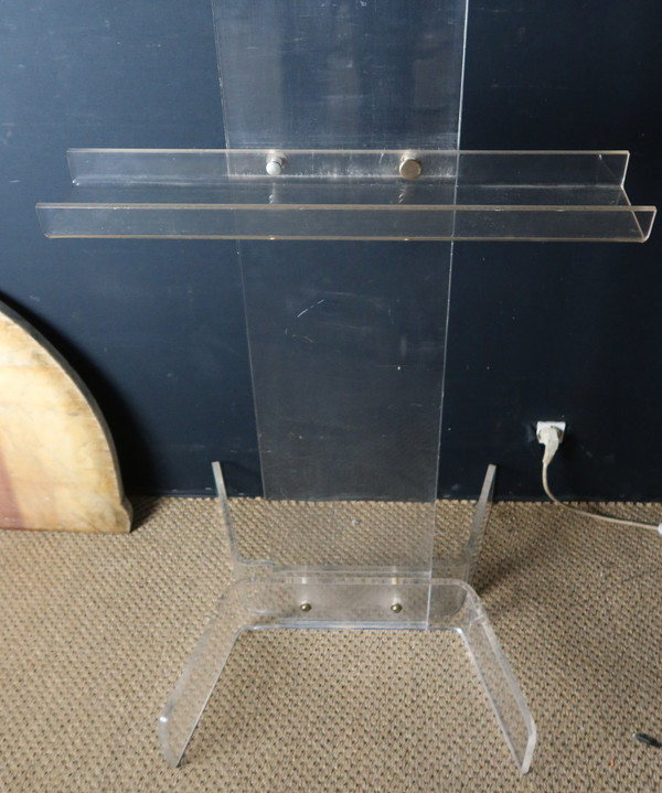 cavalletto in plexiglass