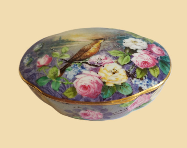 Hand Painted Porcelain Box Decorated With Birds And Roses 1900