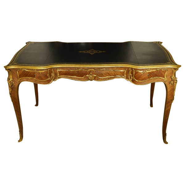 Una scrivania piatta in stile Luigi XV, 1880 circa