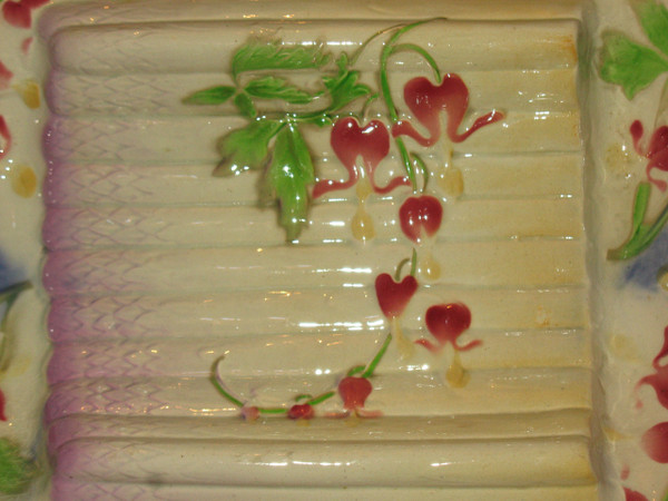 17-piece asparagus set in Saint Clément barbotine with floral decoration, Art Nouveau period