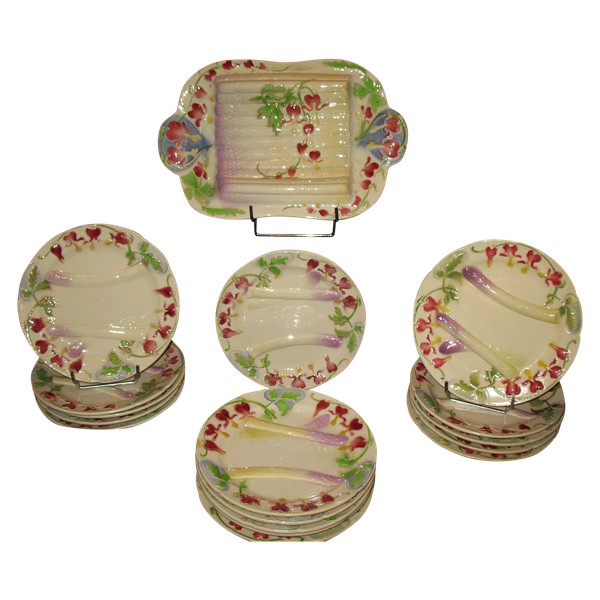 17-piece asparagus set in Saint Clément barbotine with floral decoration, Art Nouveau period