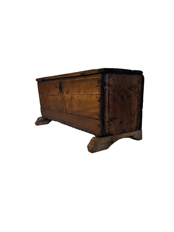 Cassapanca in larice 1800