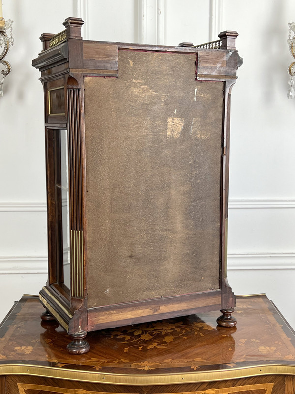 SMALL NAPOLEON III PERIOD DISPLAY CABINET IN MAHOGANY DECORATED WITH BRASS / ORIGINAL GLASS