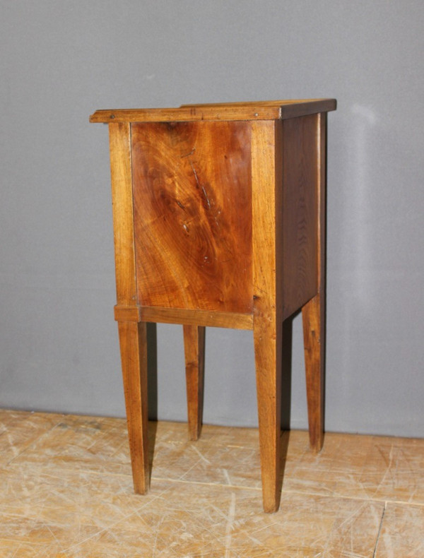 Comodino in noce restaurato XIX