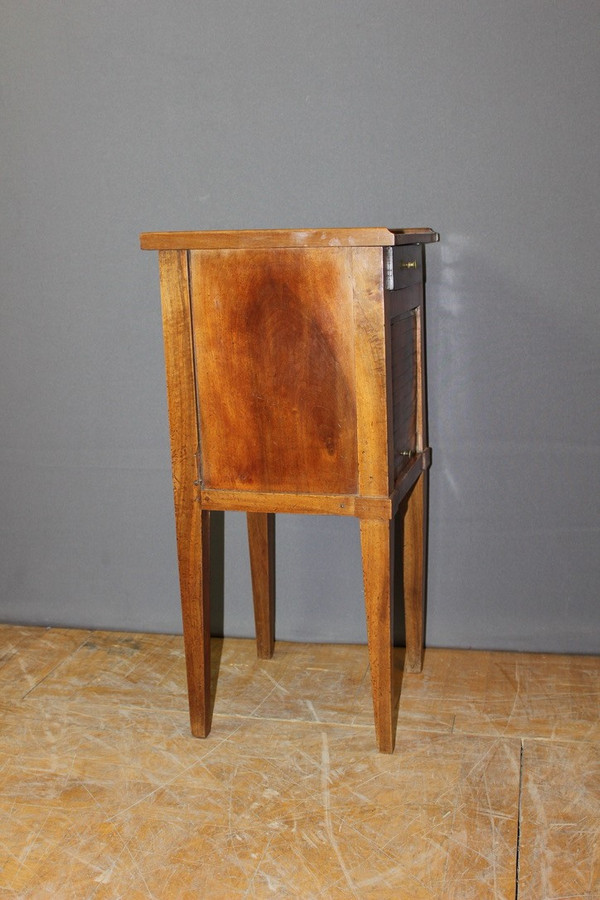 Comodino in noce restaurato XIX