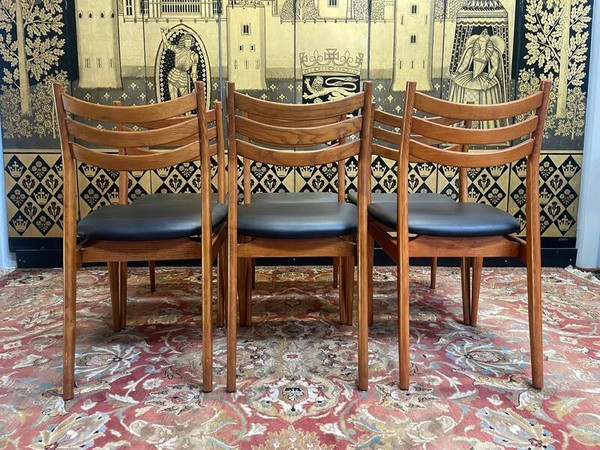 Set of 6 Scandinavian oak chairs