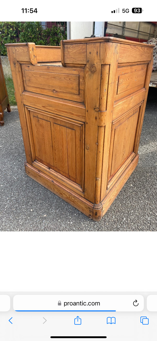 Pine Grocery Counter, 19th century