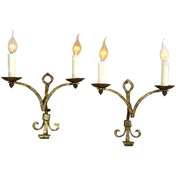 PAIR OF WALLLIGHTS BY ROBERT AND ROGER THIBIER 20th CENTURY IN GILDED AND MARTELLED IRON