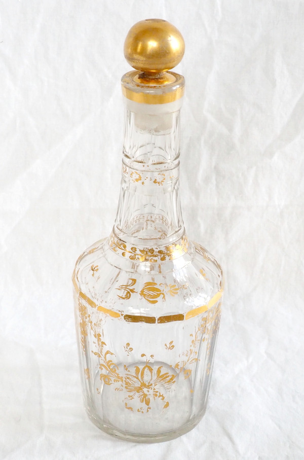 Louis XVI period carafe in cut and gilded glass - 18th century