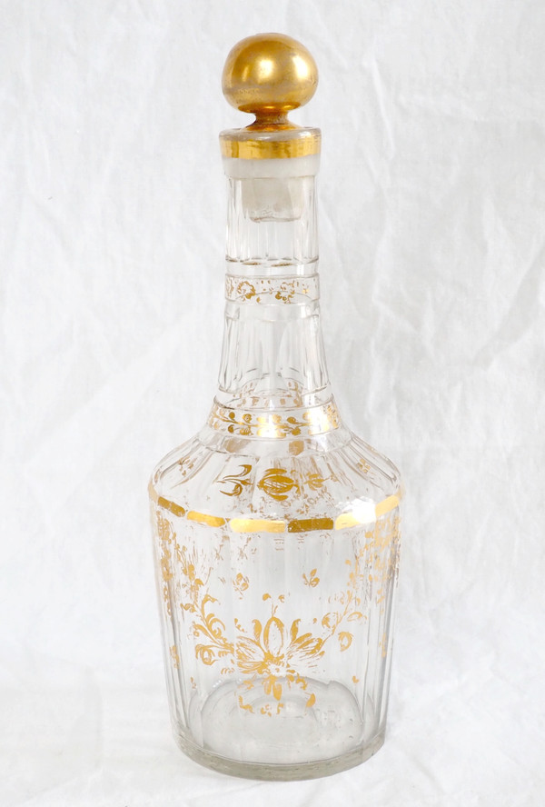 Louis XVI period carafe in cut and gilded glass - 18th century