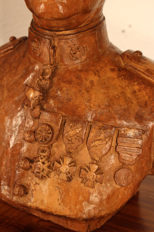 Busto in terracotta del generale LE MEUT