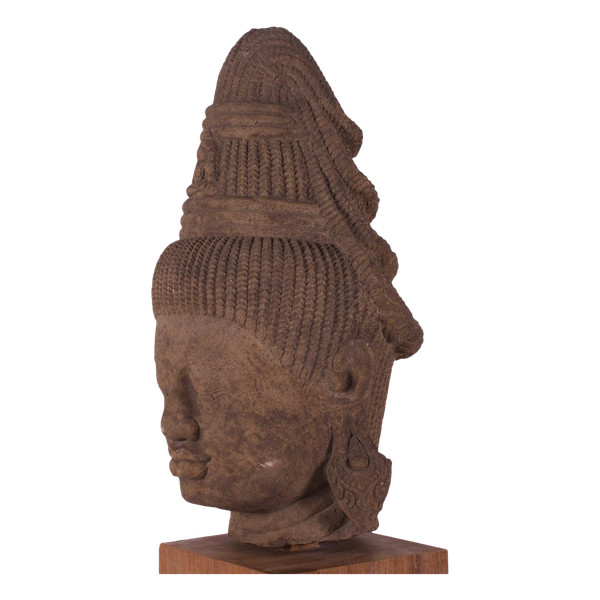 Grande testa di divinità Khmer Pre-Angkor in gres (80 cm)