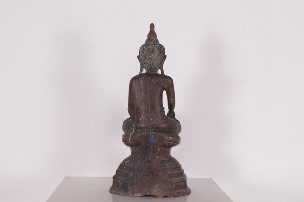 Buddha birmano in bronzo, regni Shan.