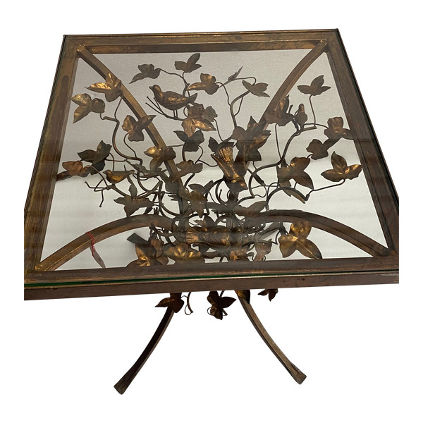 1970′ Guéridon En Fer Patiné Decor Végétal Aux Oiseaux 525 X 525 cm Hauteur : 60 cm