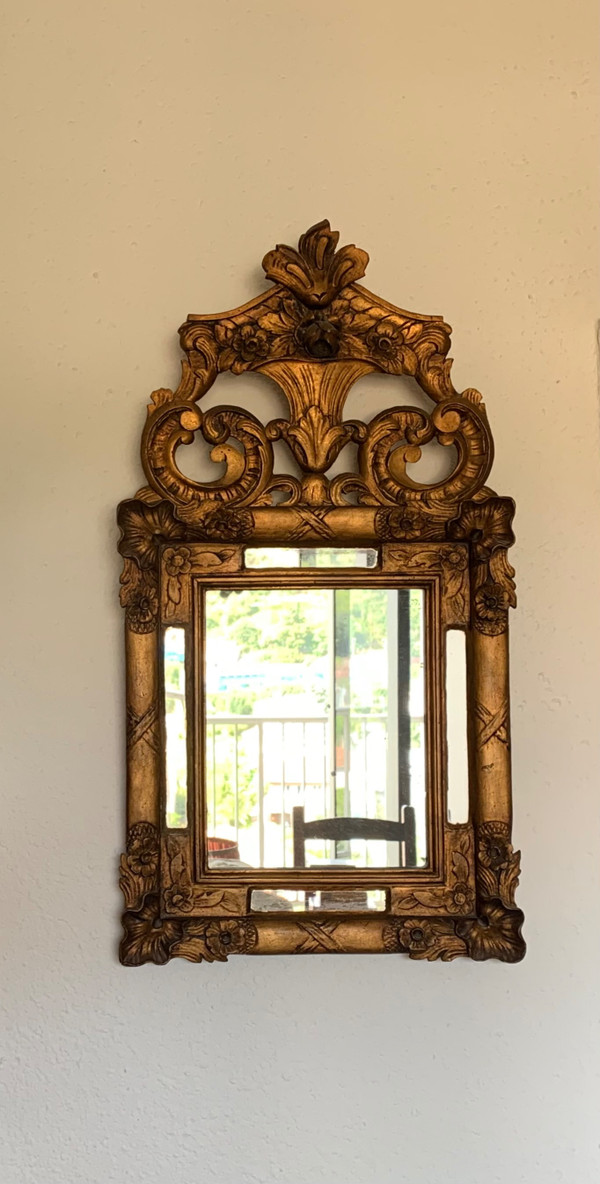 Miroir à parecloses bois doré 