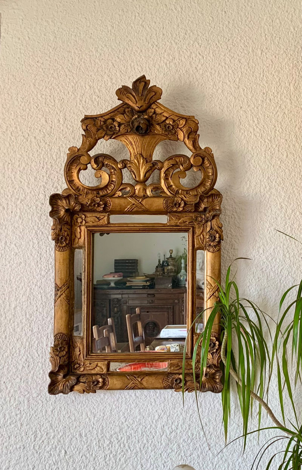 Miroir à parecloses bois doré 