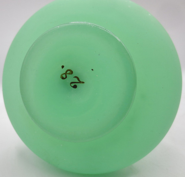 Flacon en opaline, XIXe siècle.  