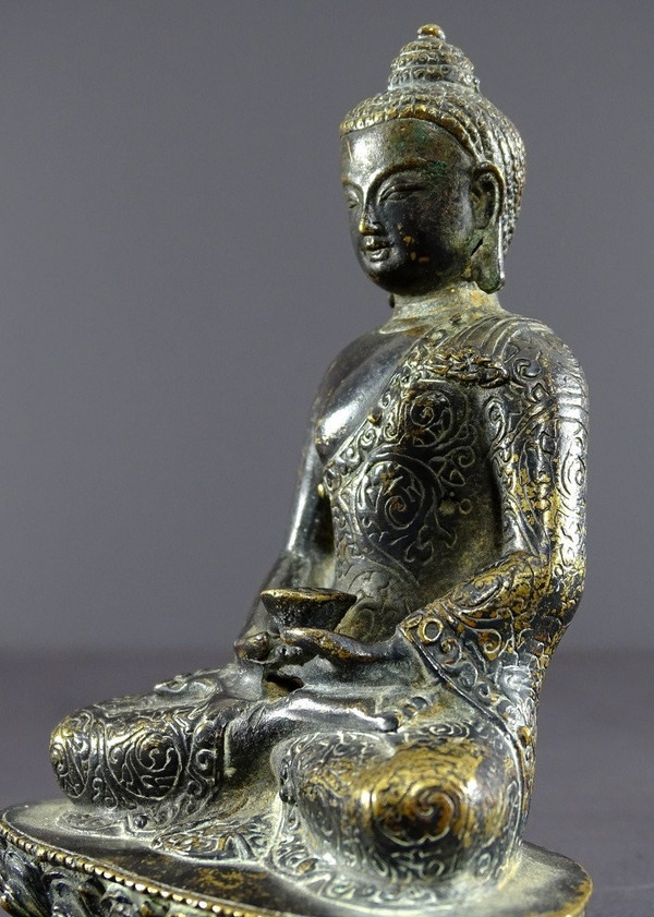 Sino-Tibetan Art, First Half 20th Century, Bronze Buddha Statue.