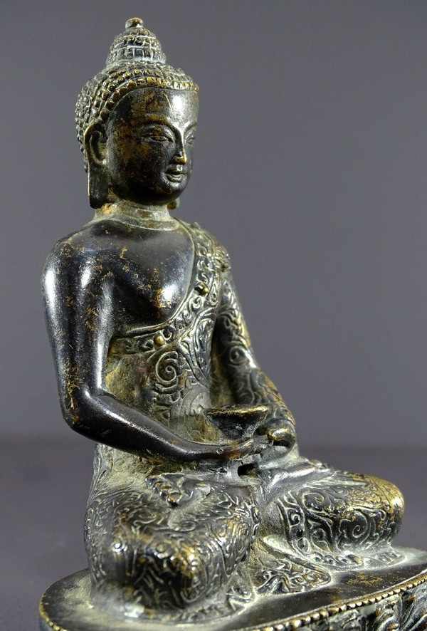 Sino-Tibetan Art, First Half 20th Century, Bronze Buddha Statue.