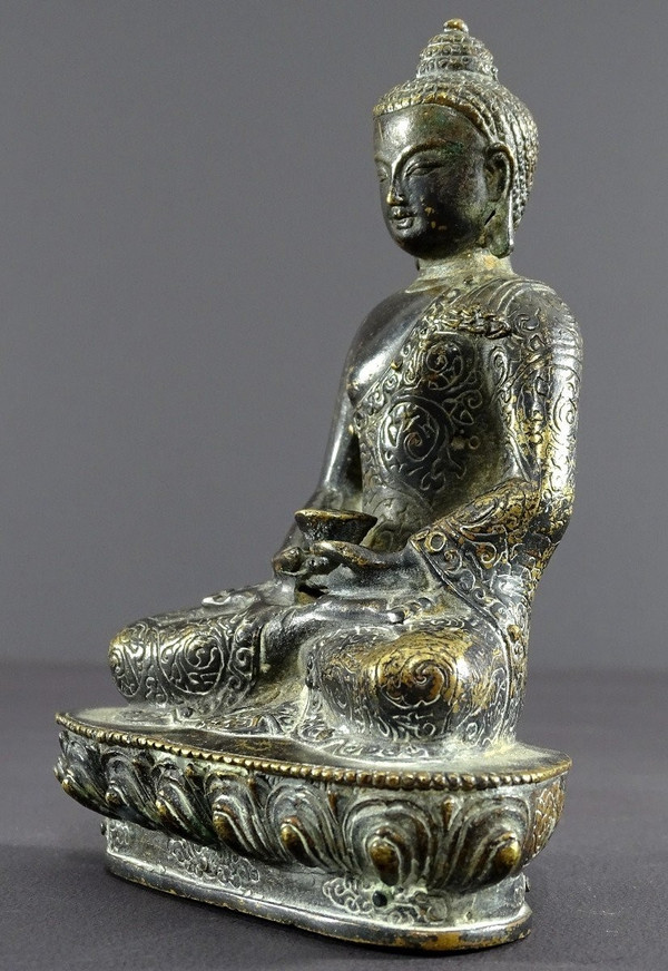Sino-Tibetan Art, First Half 20th Century, Bronze Buddha Statue.