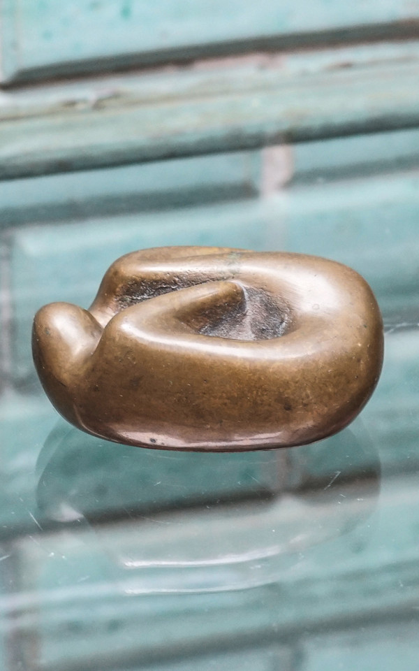 Small sculpture Woman in Bronze 1983
