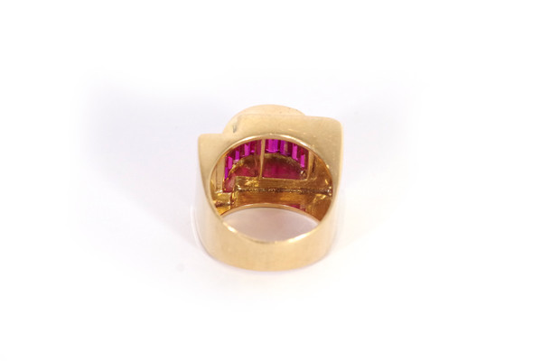 Bague Tank rubis en or 18 karats, rubis de synthèse, bijou ancien, bague tank, bijou rétro