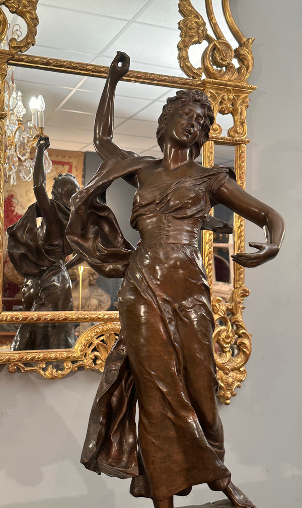 Grande scultura in bronzo Fête Des Fleurs di Alexandre Levasseur del XIX secolo (90 cm)