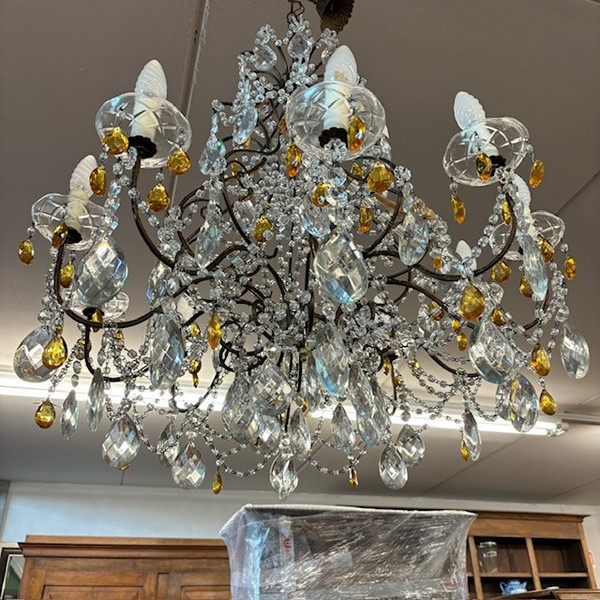  Magnifique et ancien lustre à 10 lumières en cristal Lustre . Diamètre 70 cm
