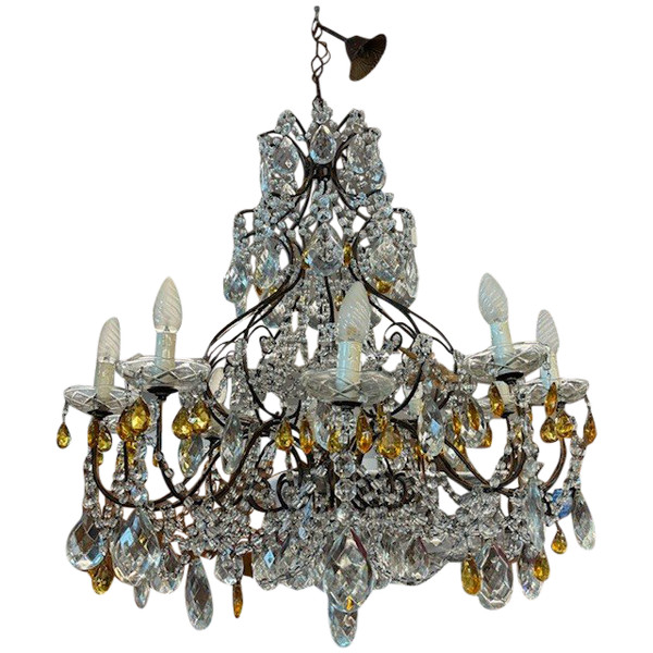  Magnifique et ancien lustre à 10 lumières en cristal Lustre . Diamètre 70 cm