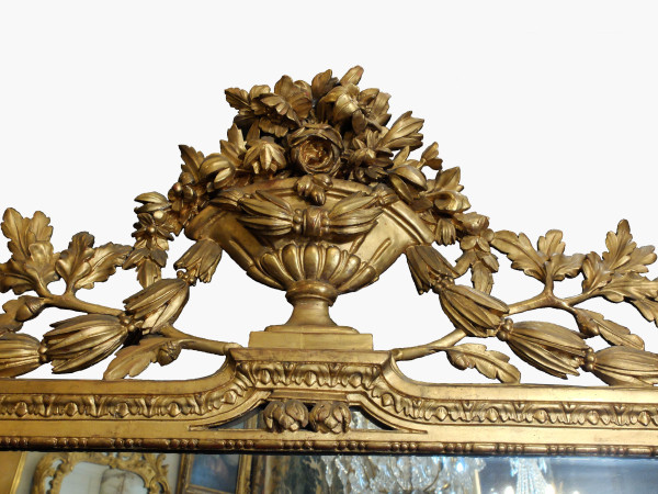 Important miroir d'époque Louis XVI en bois doré