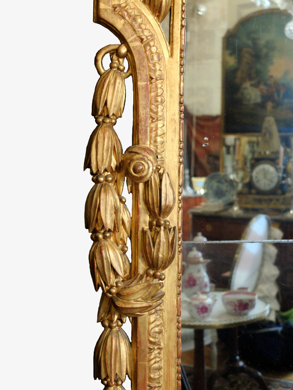 Important miroir d'époque Louis XVI en bois doré