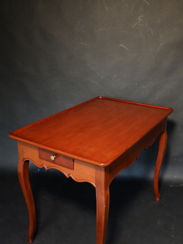 Table en cabaret de style Louis XV 