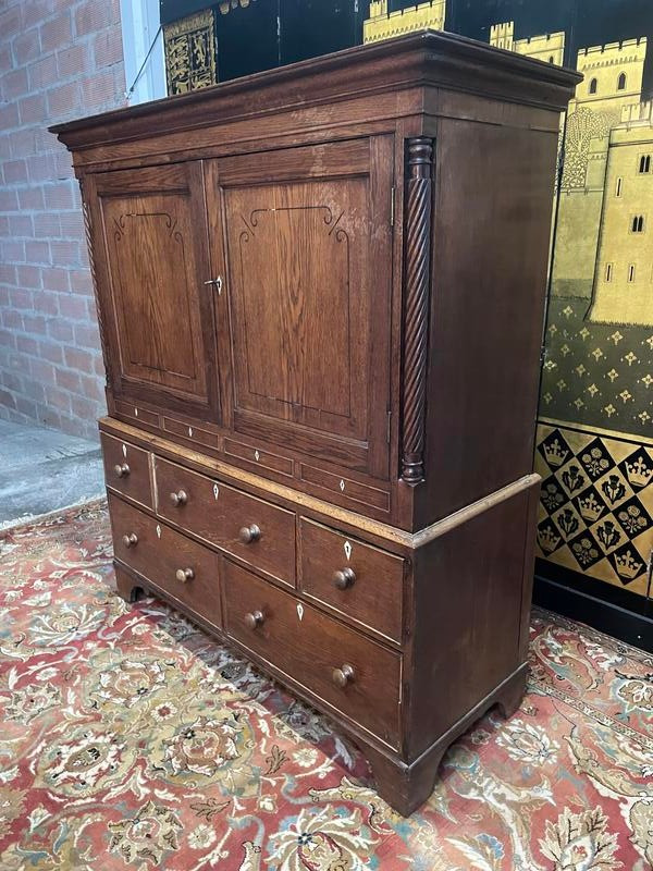 Cassettiera - Buffet di mobili artigianali inglesi in rovere