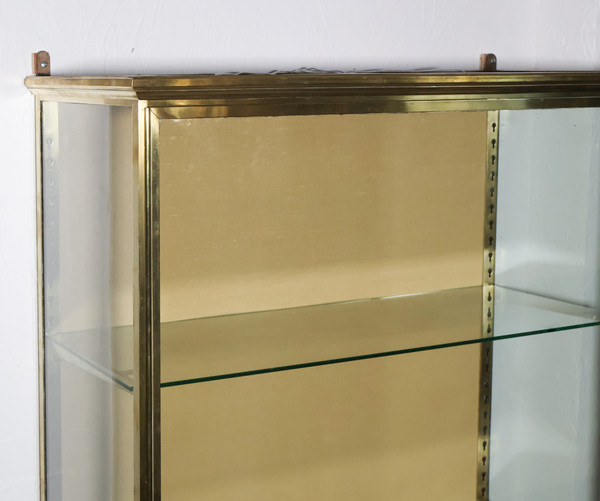Vetrina in ottone, inizio XX secolo