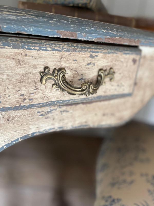 Table bureau ( paire) Louis XV 2 tiroirs datant de la fin du 19e siècle patine 