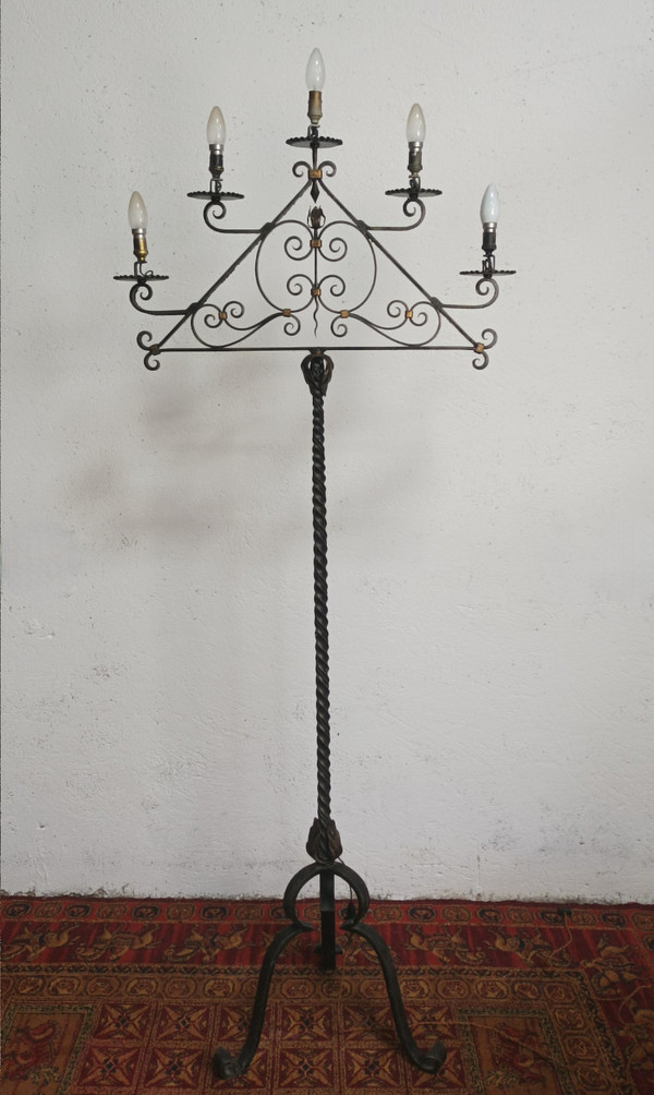 Lampada da terra in ferro battuto con 5 bracci 1940