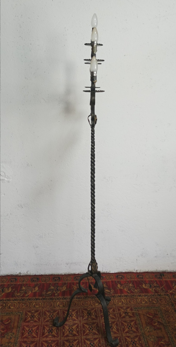 Lampada da terra in ferro battuto con 5 bracci 1940