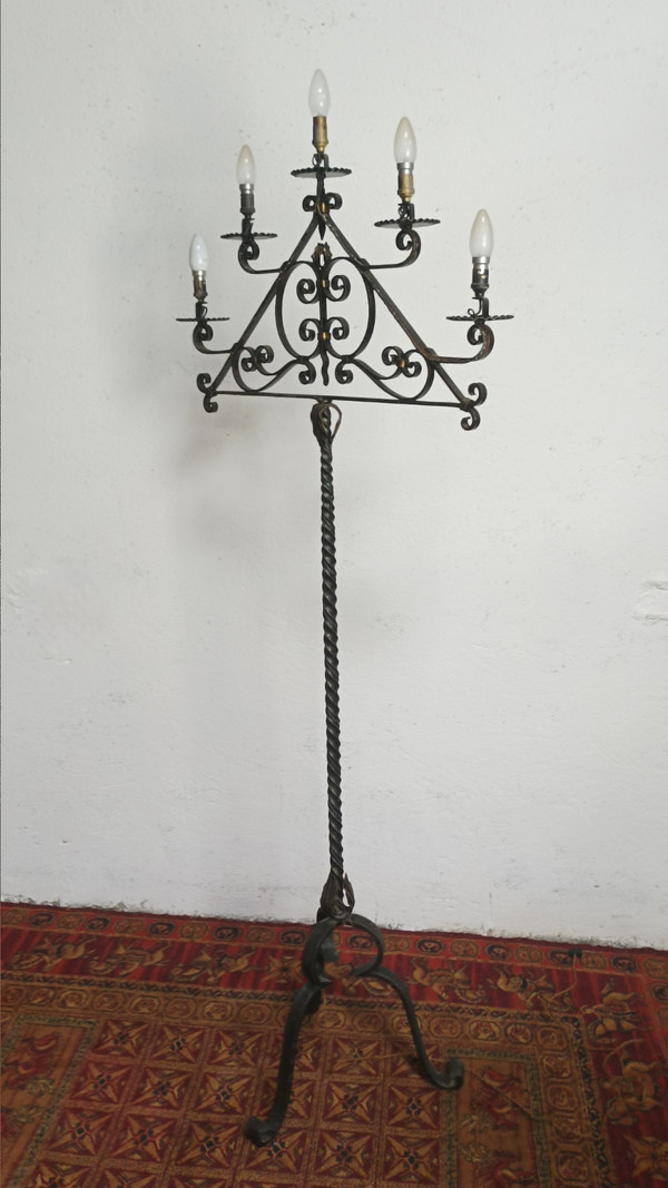 Lampada da terra in ferro battuto con 5 bracci 1940