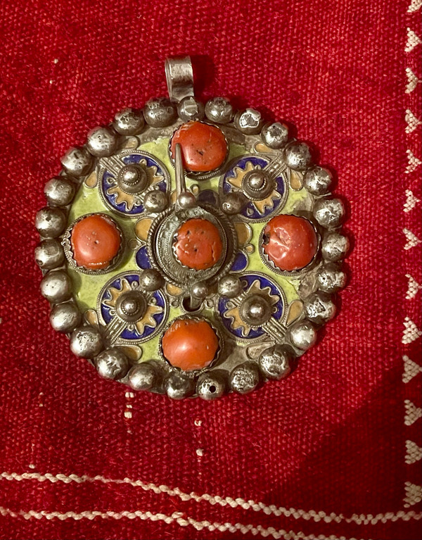 FIBEL, Anhänger, BENI YENNI, GRANDE KABYLIE, ALGERIEN. Ethnischer Schmuck . Berber Schmuck.