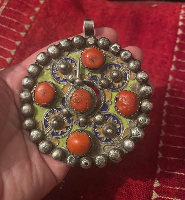FIBEL, Anhänger, BENI YENNI, GRANDE KABYLIE, ALGERIEN. Ethnischer Schmuck . Berber Schmuck.
